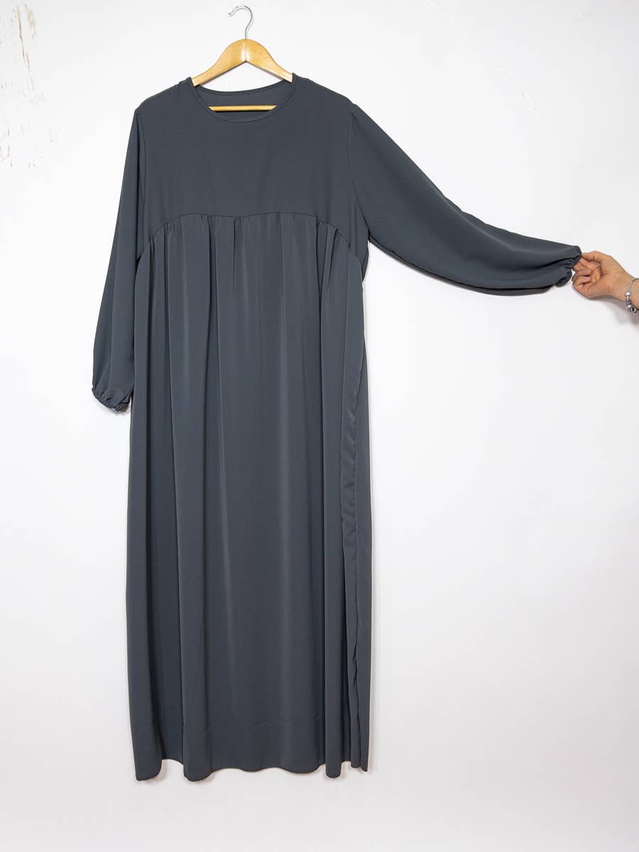 Abaya larga de seda Medina con volante, referencia 2326 pk