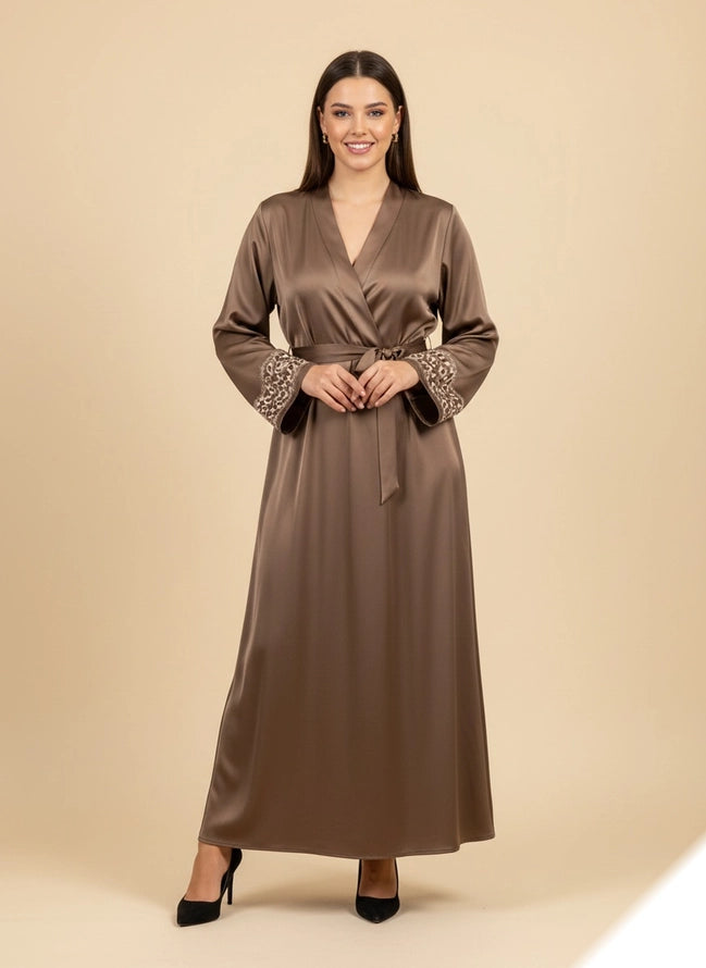 Vestido Largo Abaya De Tela De Seda Bordada Con Cinturón