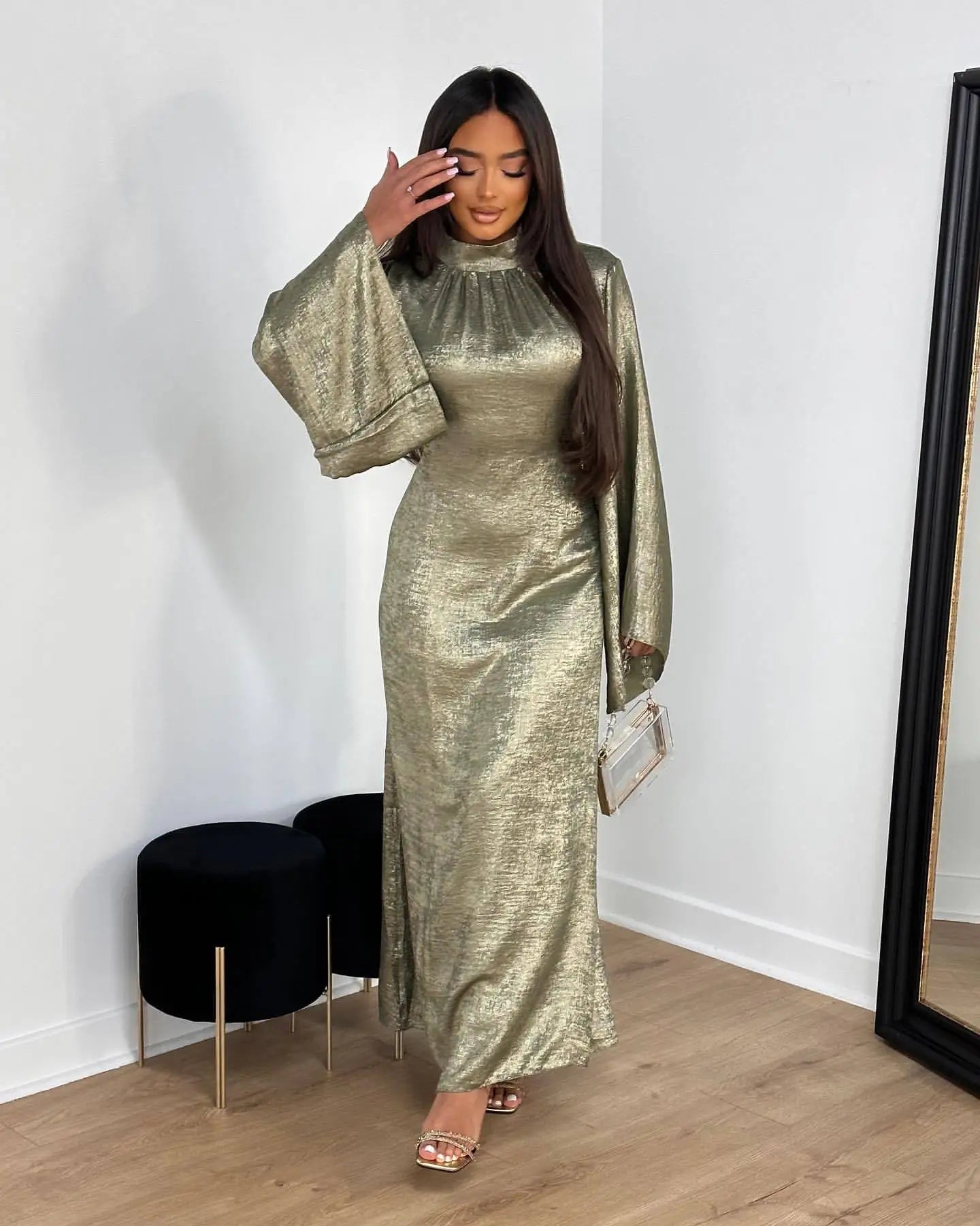 Nadia Shimmer Abaya